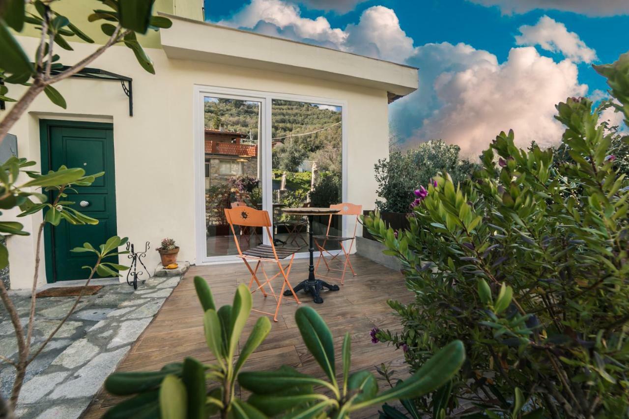 Villa Casa Bisou Italia Wifi Et Parking Free Privato Diano San Pietro Exterior foto
